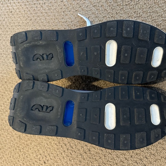 Nike mens Air Max Pre-Day Running size 10 - Picture 3 of 7